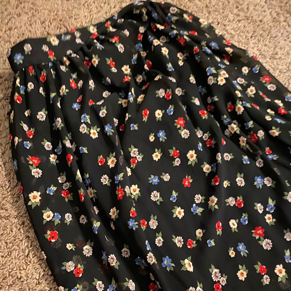 Floral print maxi skirt, zipper back